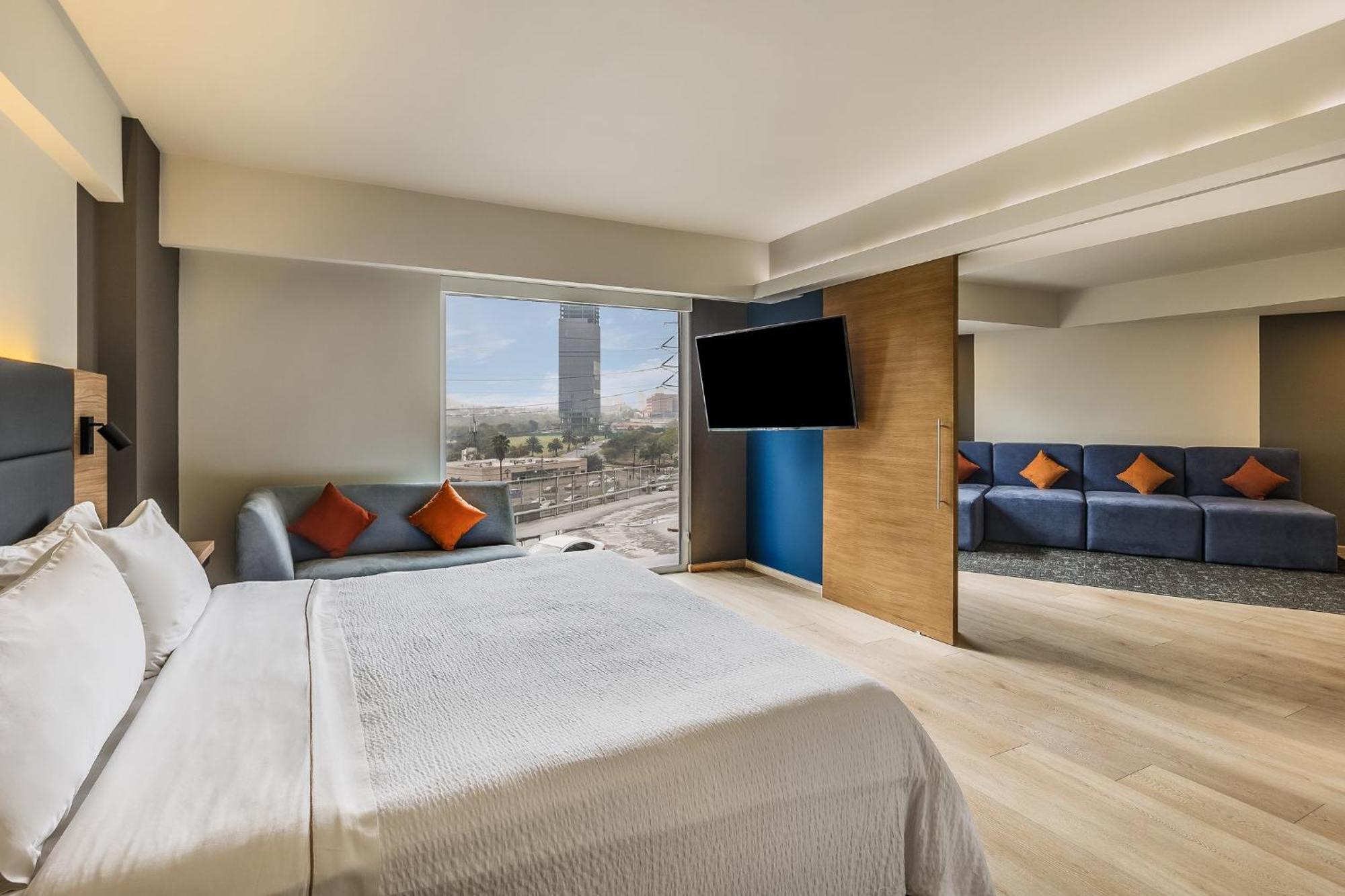 Fiesta Inn Monterrey Valle San Pedro Garza Garcia Ngoại thất bức ảnh