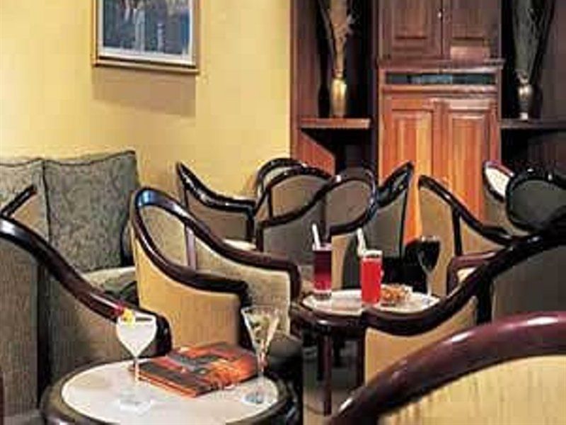Fiesta Inn Monterrey Valle San Pedro Garza Garcia Ngoại thất bức ảnh